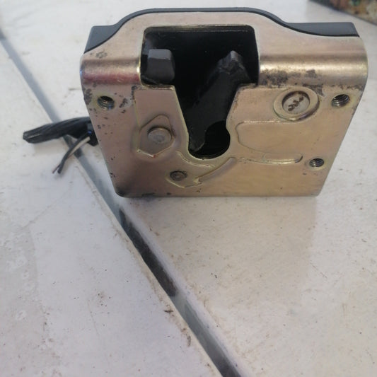 Cerradura Maleta Ford Escape 2001 2004