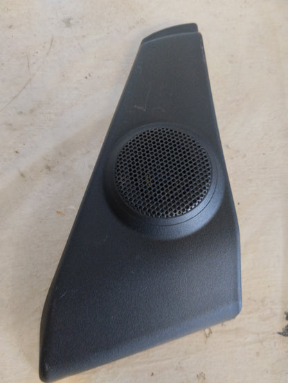 Tapa Tweeter Puerta Esquina Mazda5