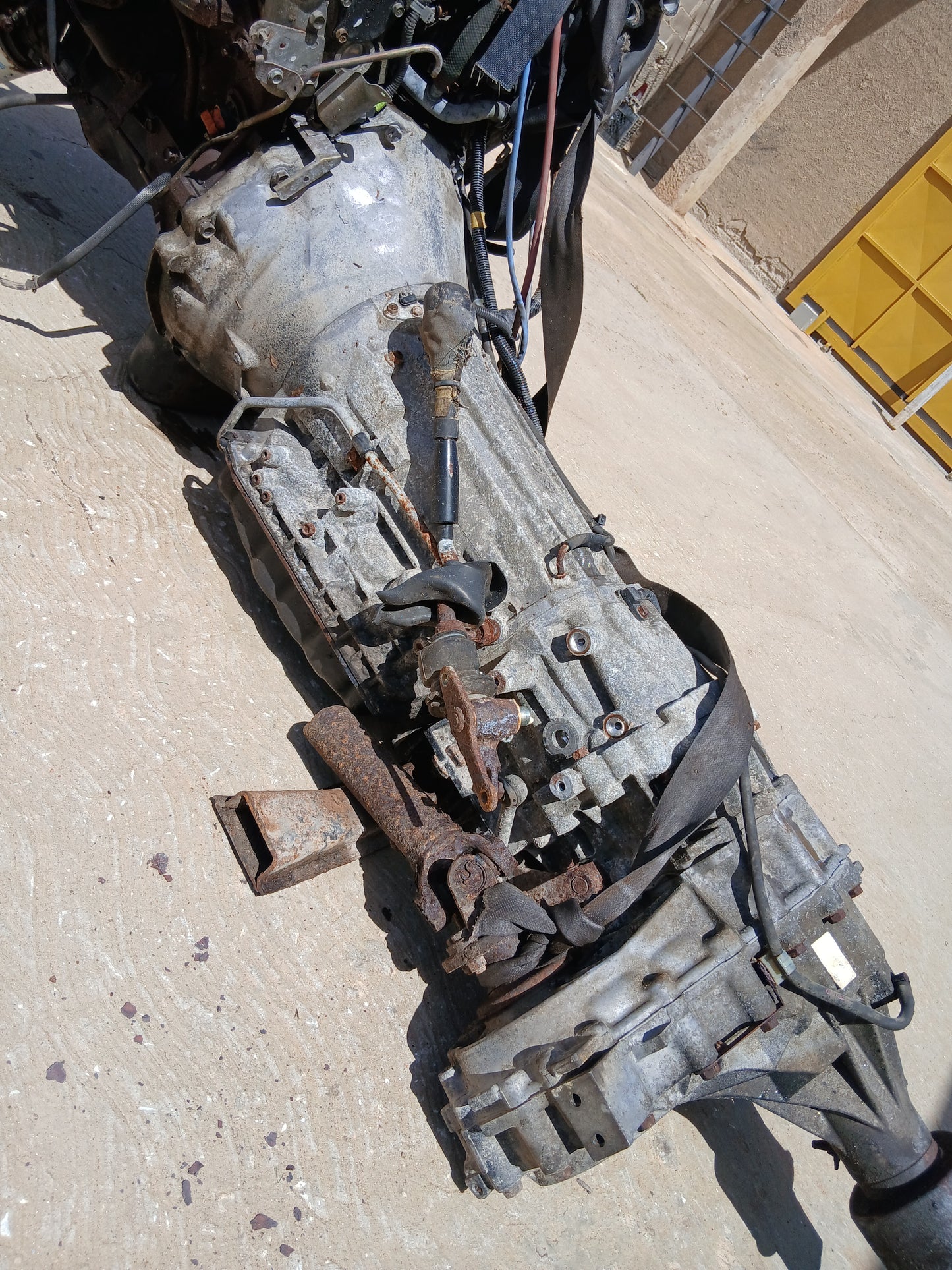 Motor y Caja 4X4 Nissan Xterra 3.3 L V6 con Cargador 1998-2004