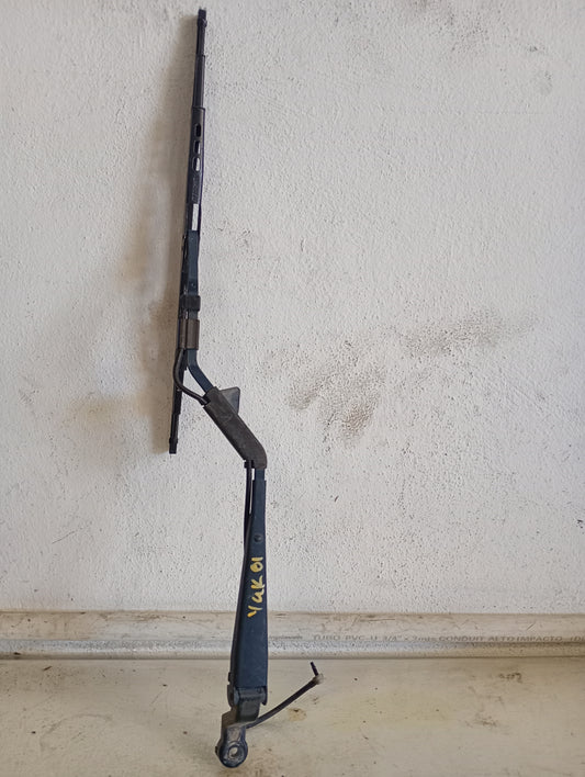 Brazo Limpia Parabrisa Trasero Chevrolet Silverado Tahoe 2001