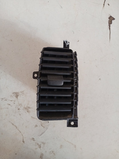 Rejilla Aire Central Nissan Frontier 2005