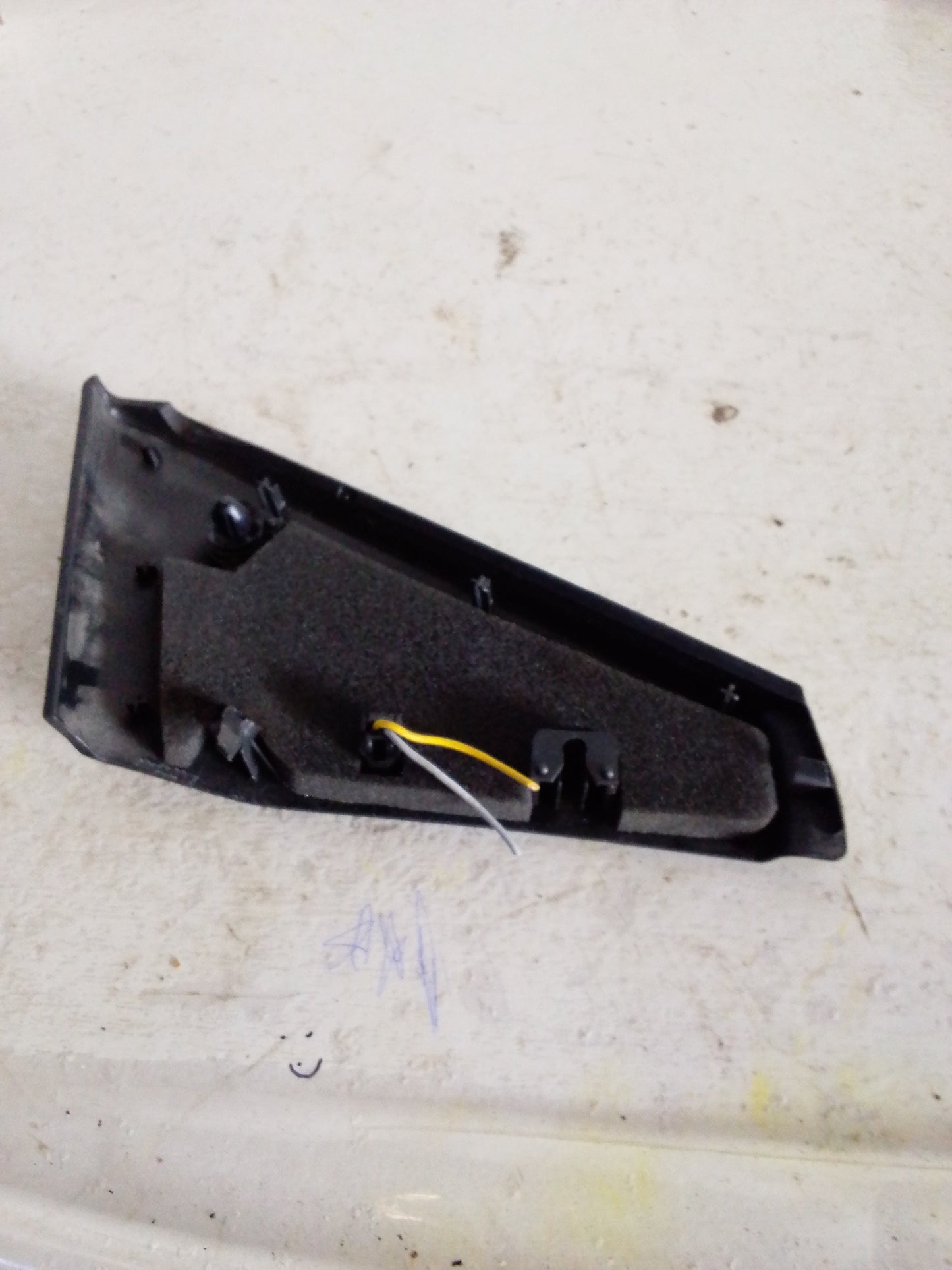 Tapa Triangulo Trasero Mazda 5 2007 2010
