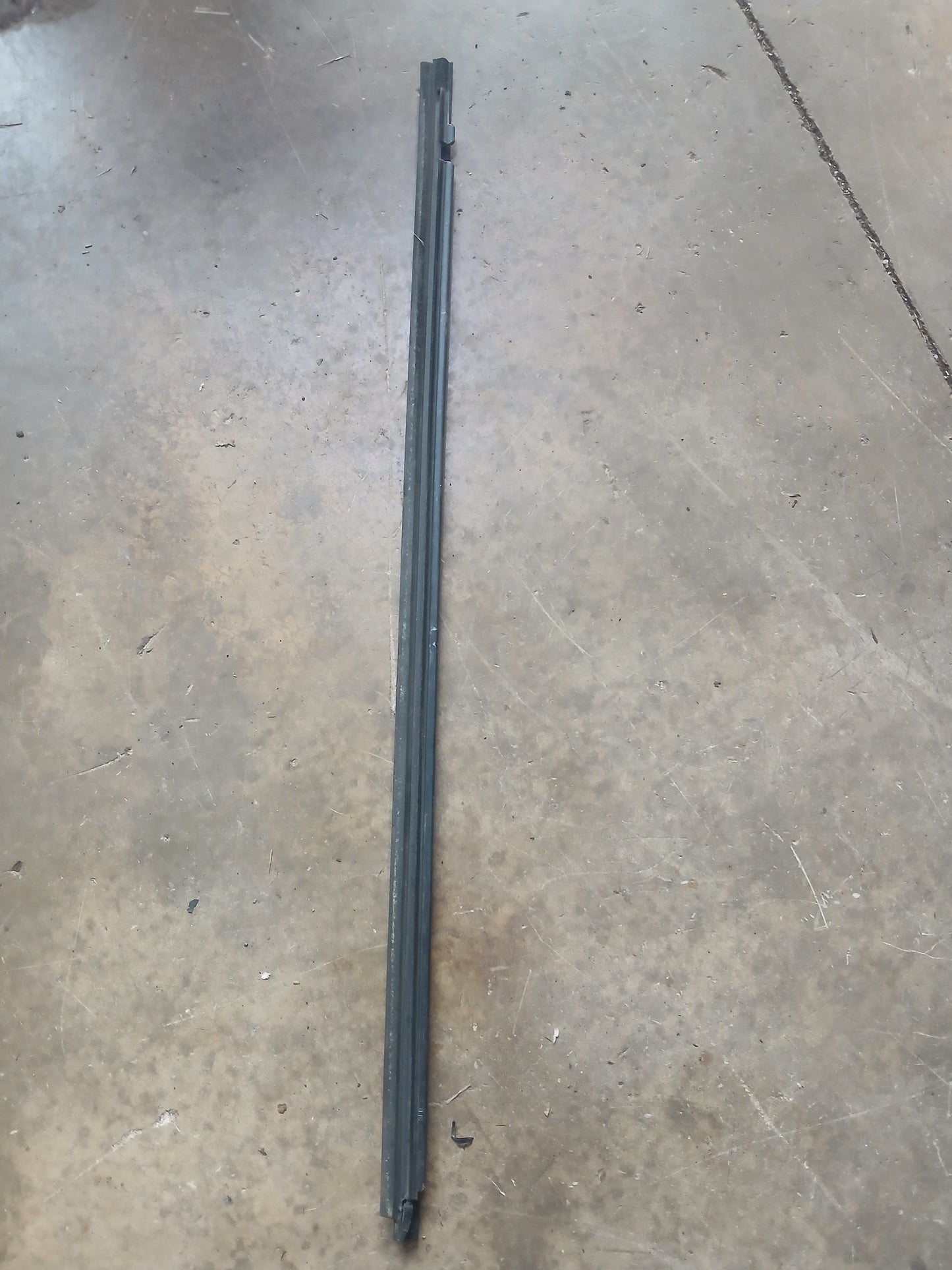 Cepillo Lamevidrio Externo [2ptas] Yaris 2006 2009 Sport
