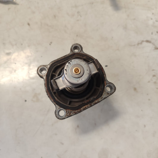 Toma de Agua con Termostato Chevrolet Astra 1.8