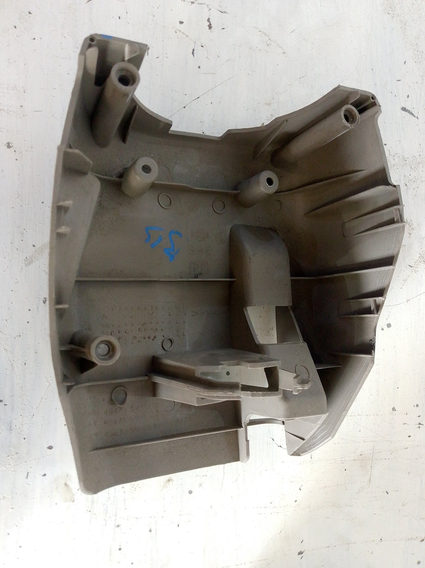 Tapa Volante Inferior Nissan Sentra B15