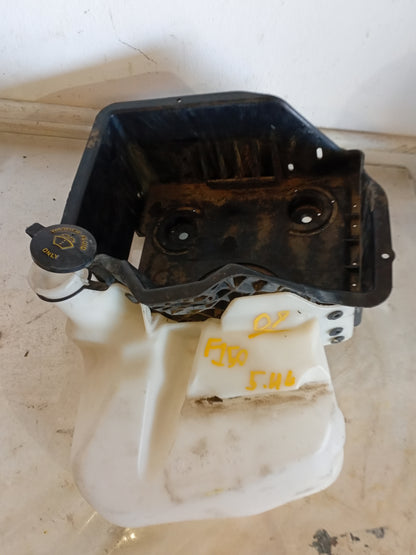 Base Bateria Envase Depósito Agua Limpiaparabrisa Ford F150 2009 2014