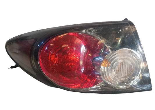 Stop Esquina Mazda6 Fondo Negro