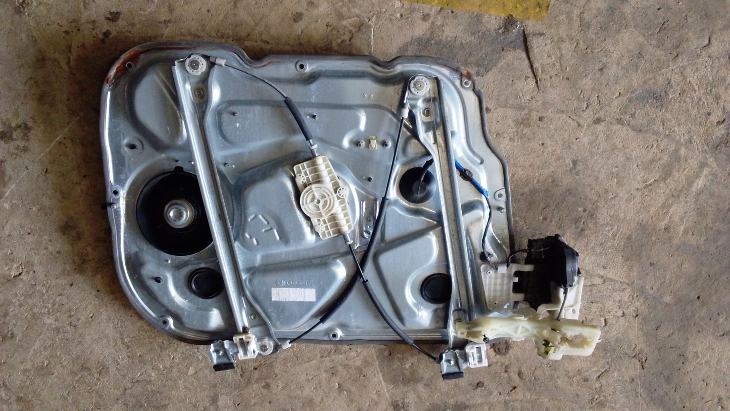 Tapa Puerta Cerradura Motor Eleva Vidrio Base Manilla Externa y Corneta Hyundai Veracruz