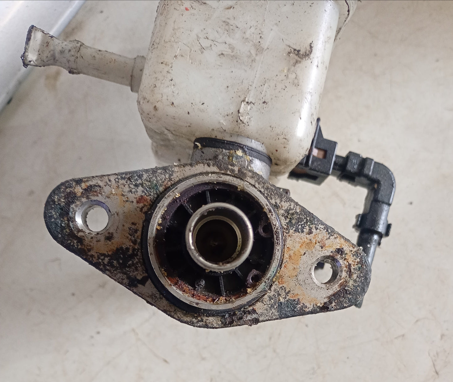 Bomba De Freno Hyundai Tucson Sportage Original