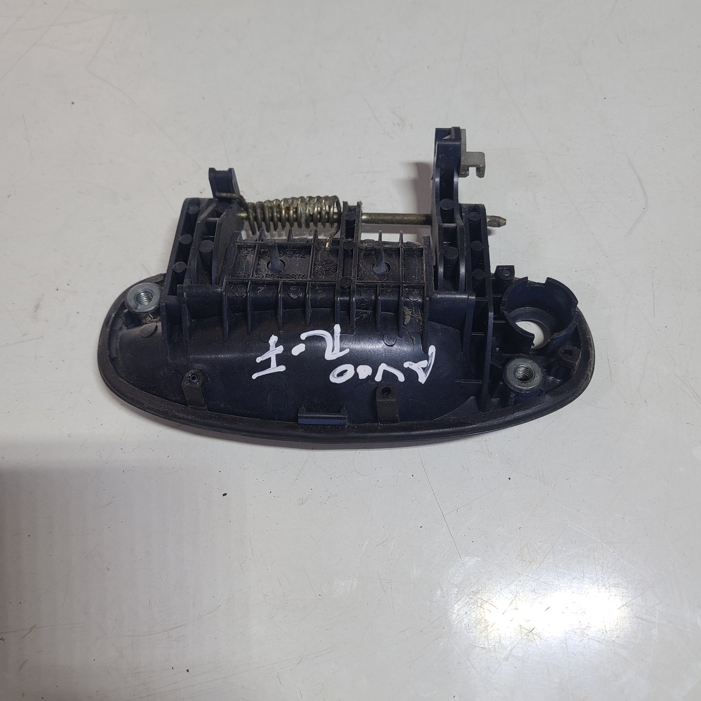 Manilla Externa Chevrolet Aveo LS 4 Puertas