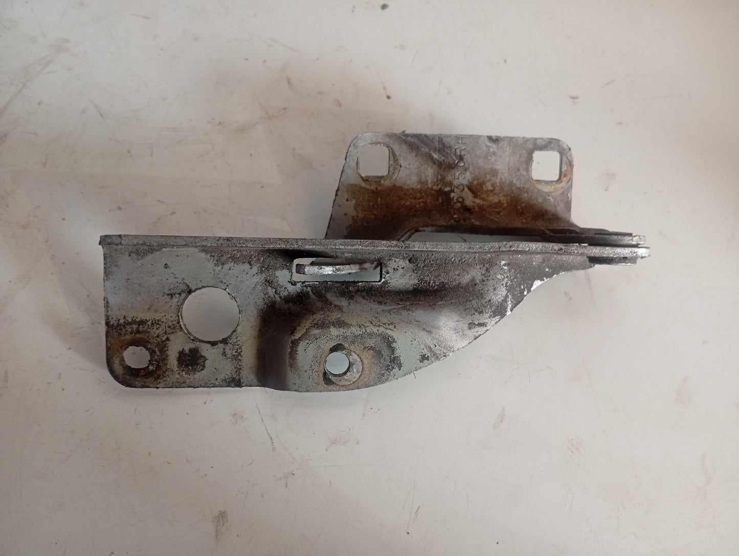 Bisagra Capot Nissan Sentra B15