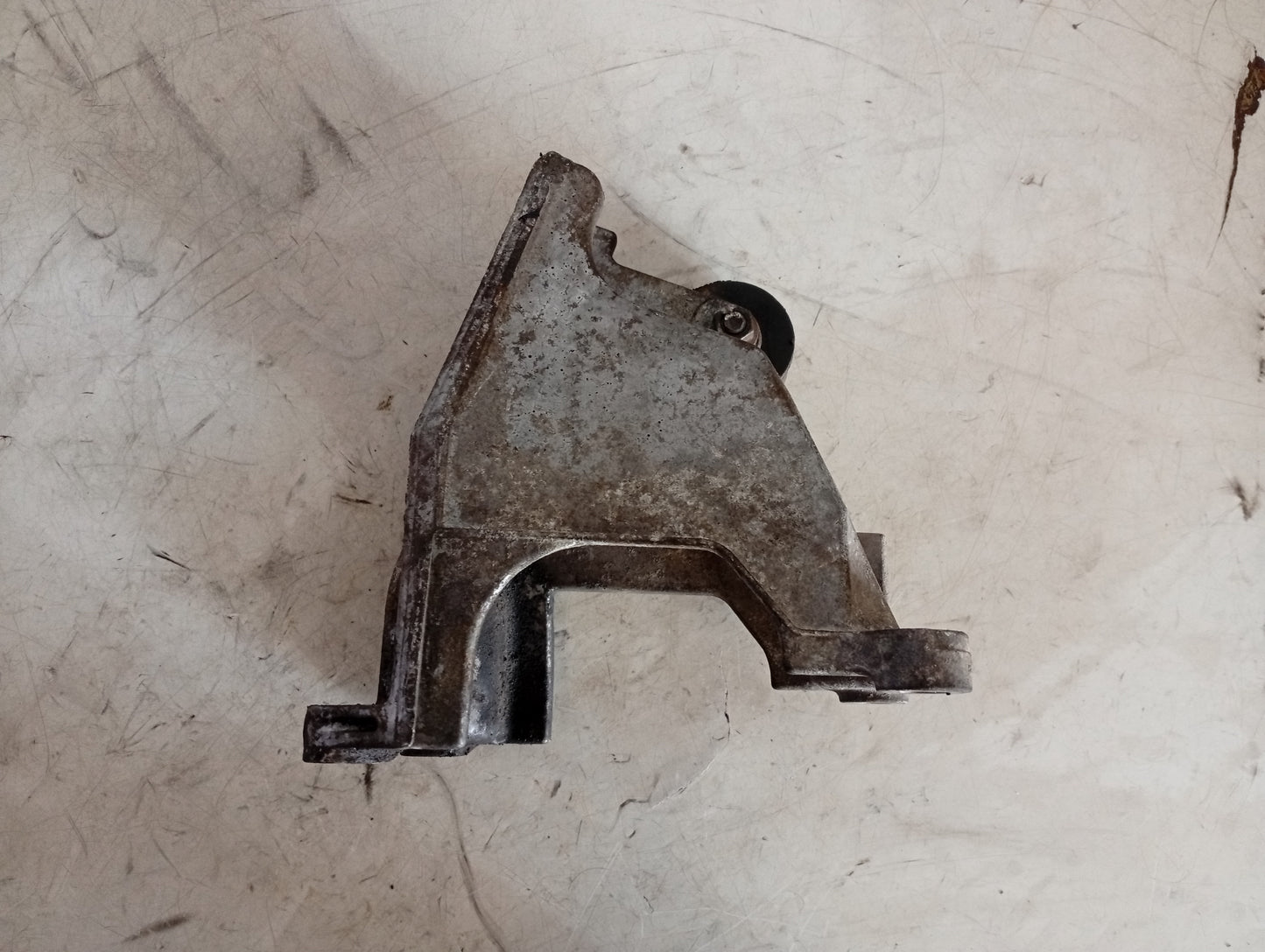 Base Soporte Caja Suzuki Grand Vitara 2.7