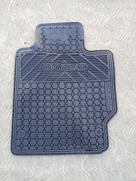 Alfombra Goma Delantera Toyota Camry 2006 2010