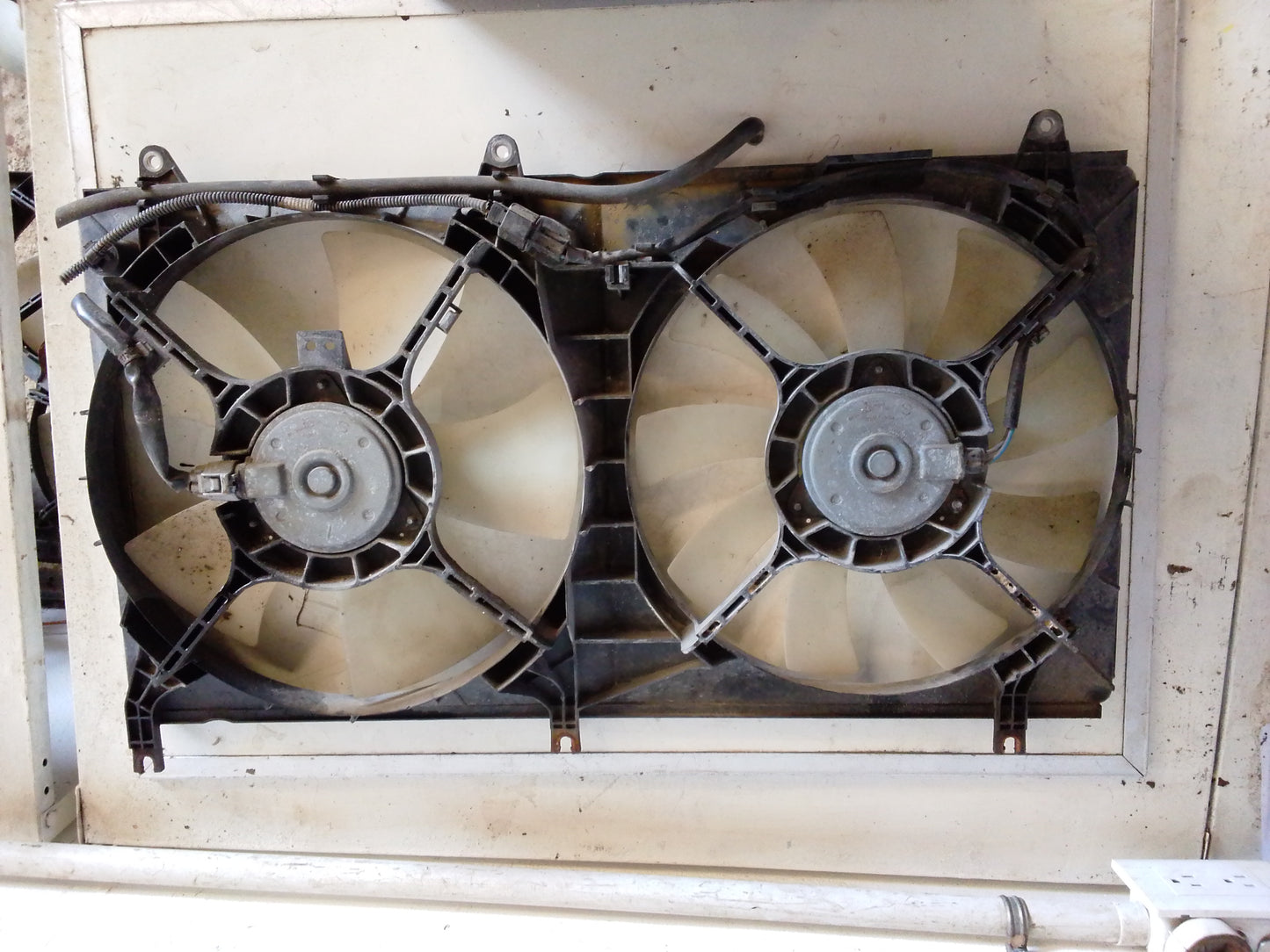 Motor Electroventilador Doble Mitsubishi Galant 2008