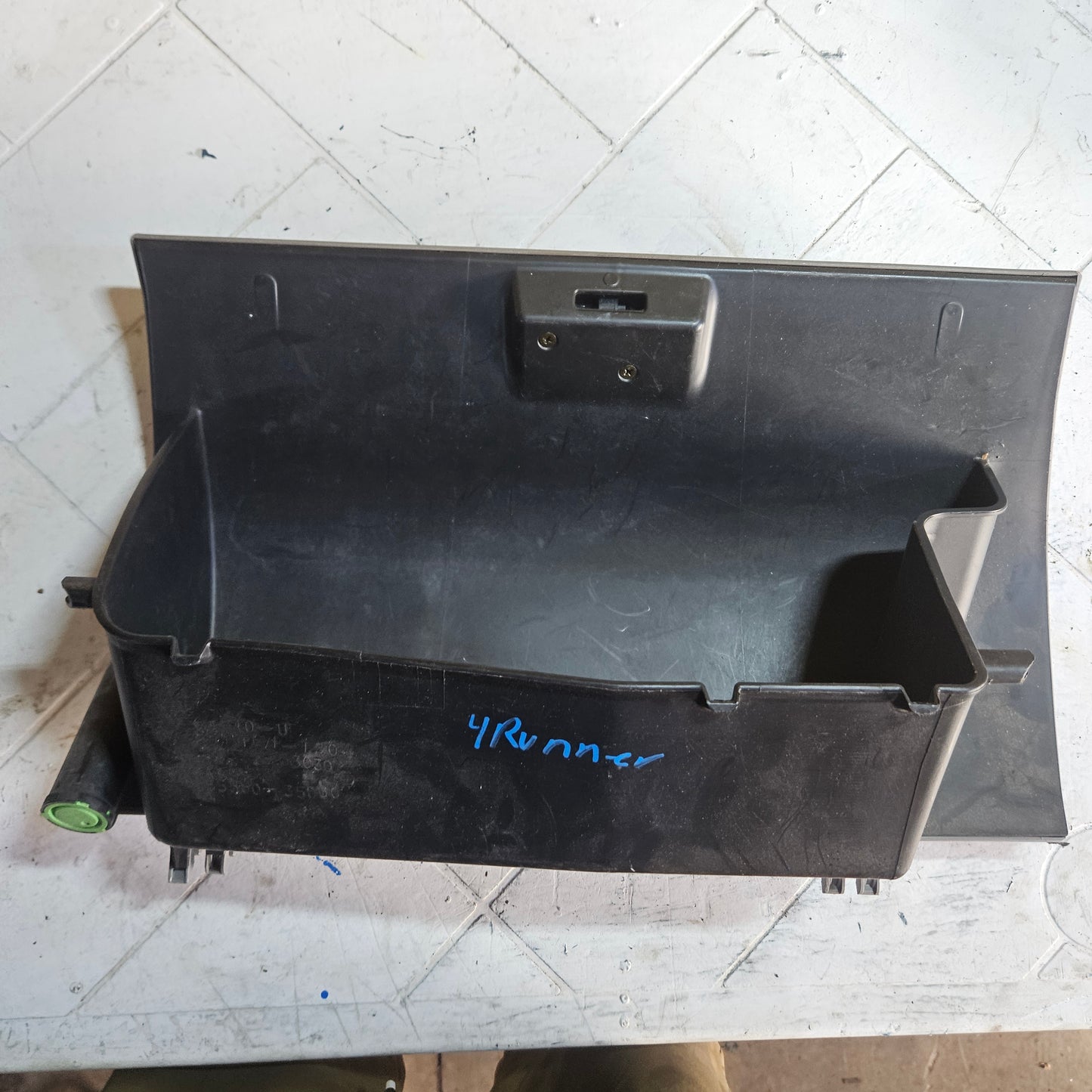 Guantera Toyota 4Runner 2003 2009