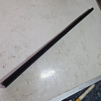 Cepillo Lamevidrio Interno Jeep Liberty KJ 2002 2006