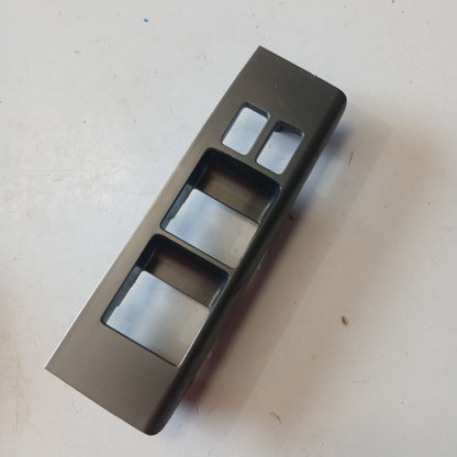Embellecedor Mando Vidrio Nissan Pathfinder Frontier 2005 2010