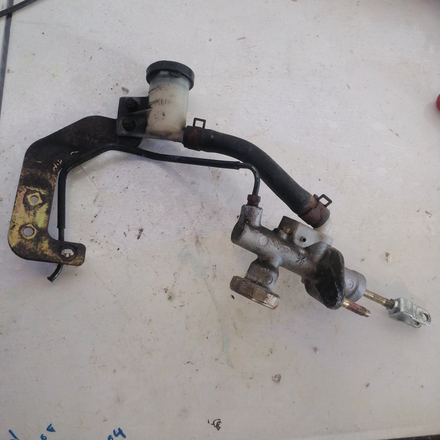 Bombin Croche Nissan Sentra B15