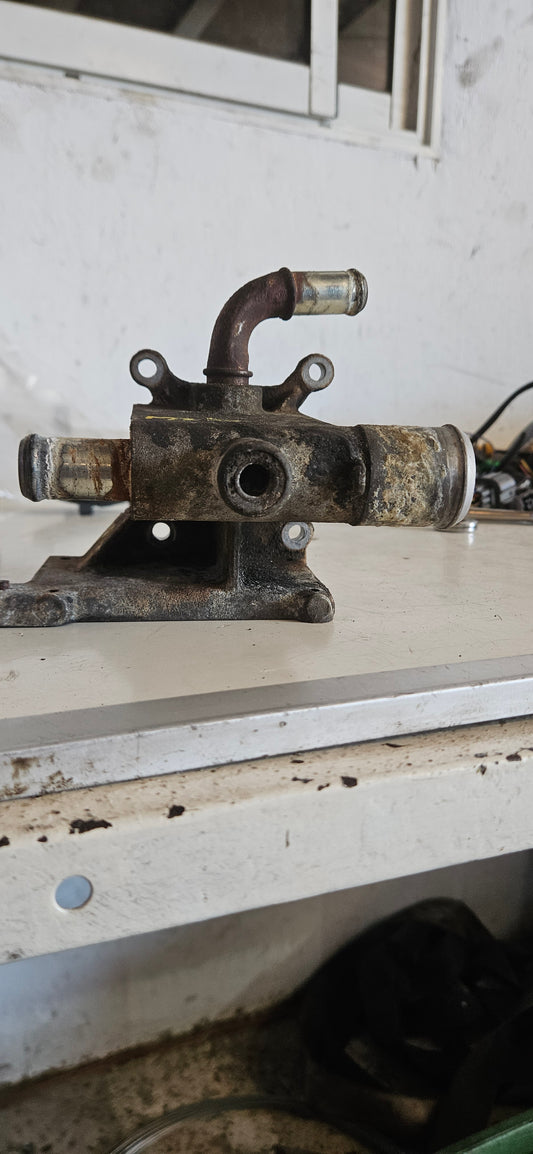 Toma De Agua Aluminio Mazda6