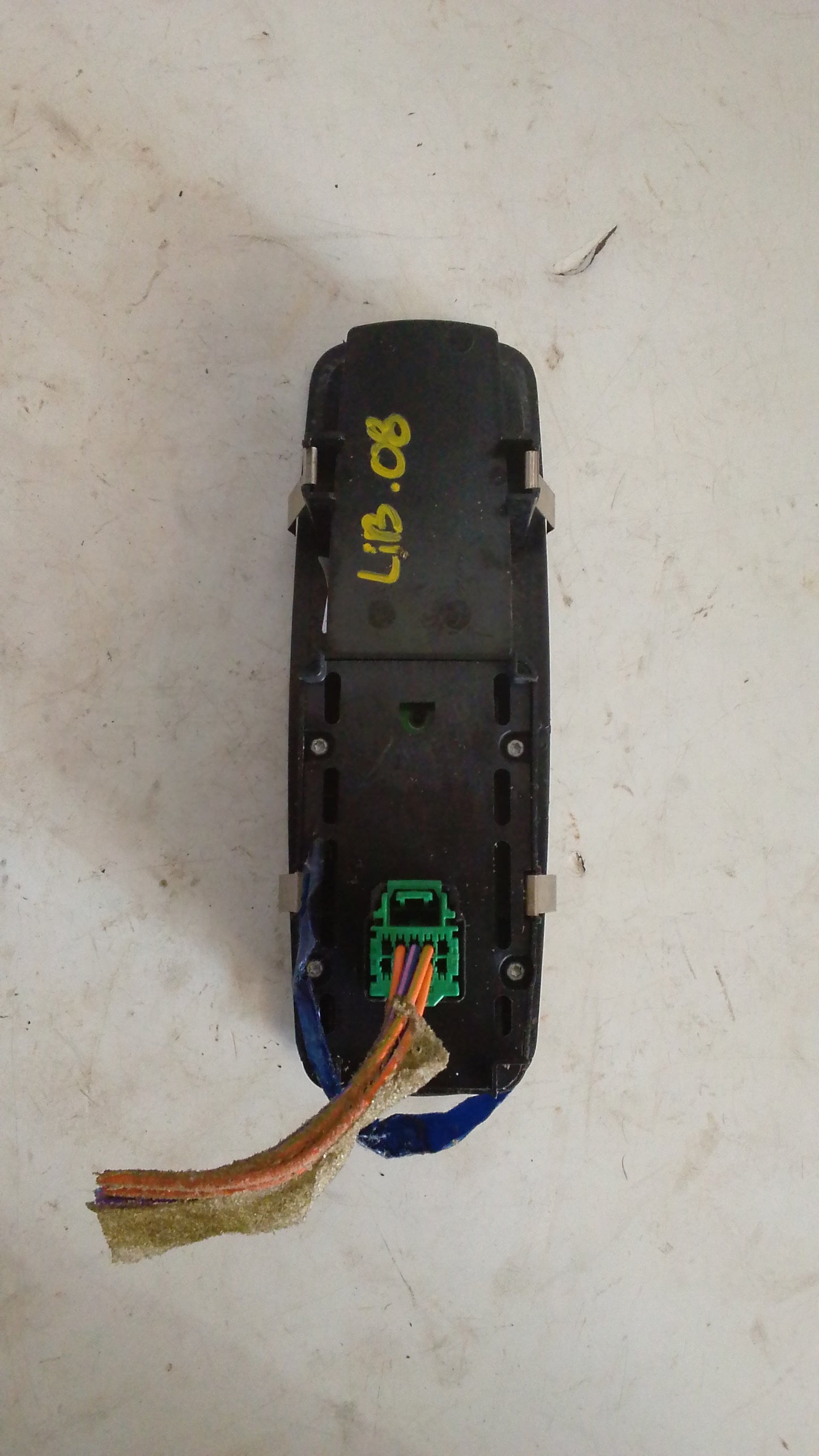 Mando Eleva Vidrio Jeep Liberty Co-Piloto
