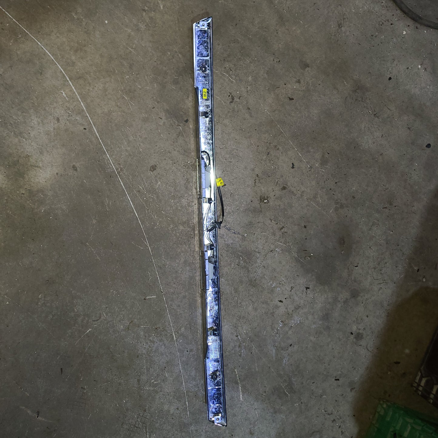 Platina Maleta Chevrolet Aveo