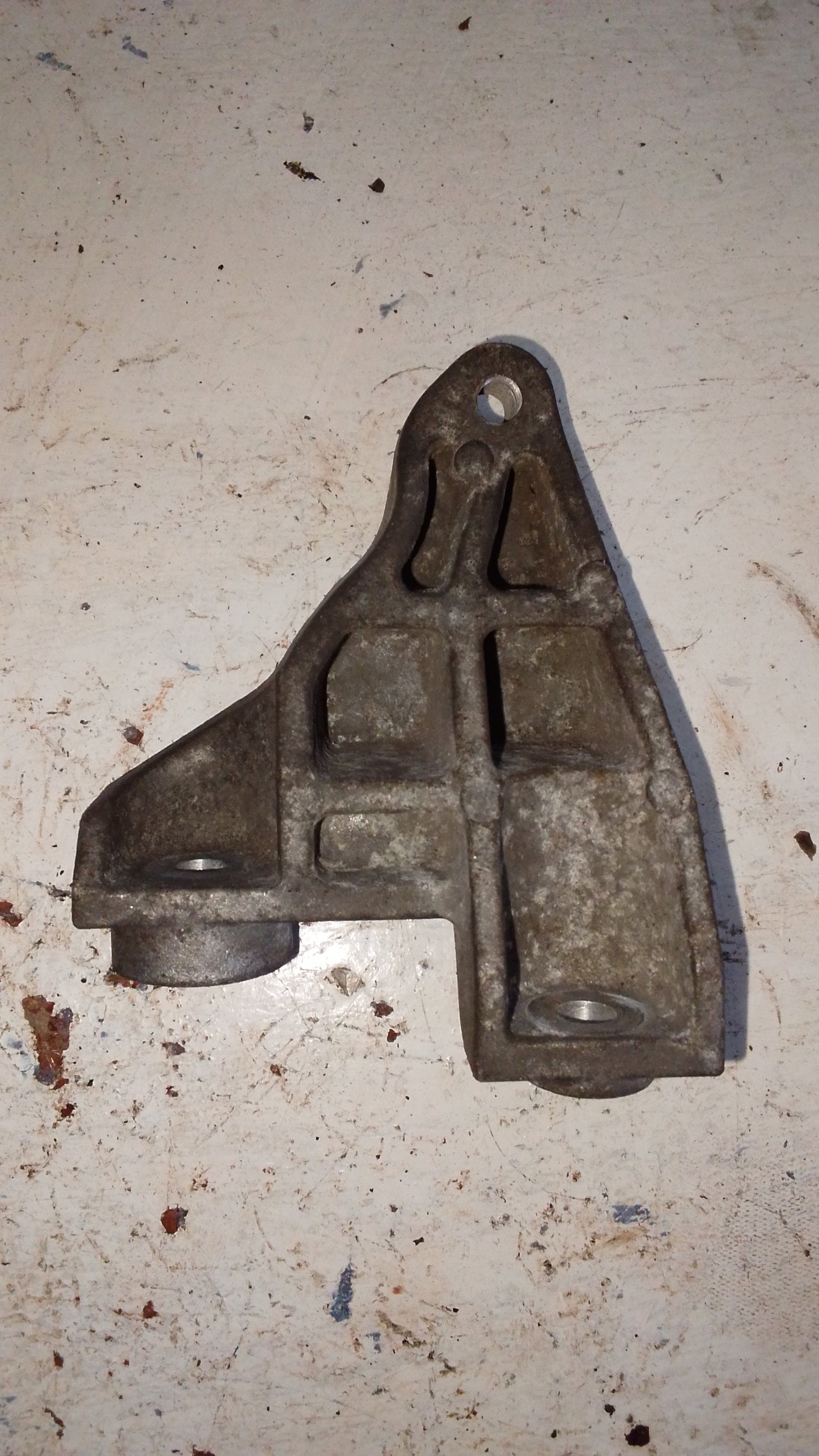 Base Superior Alternador Chevrolet Aveo