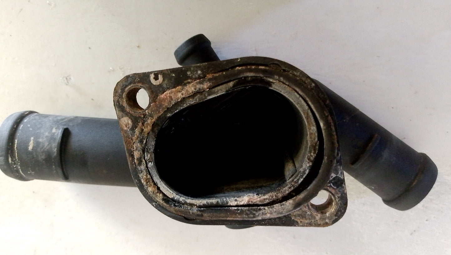 Toma Agua Volkswagen Bora Jetta 2.0
