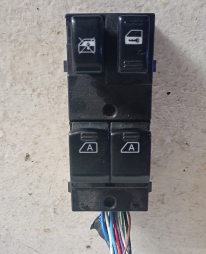 Mando Piloto Eleva Vidrio Nissan 350Z