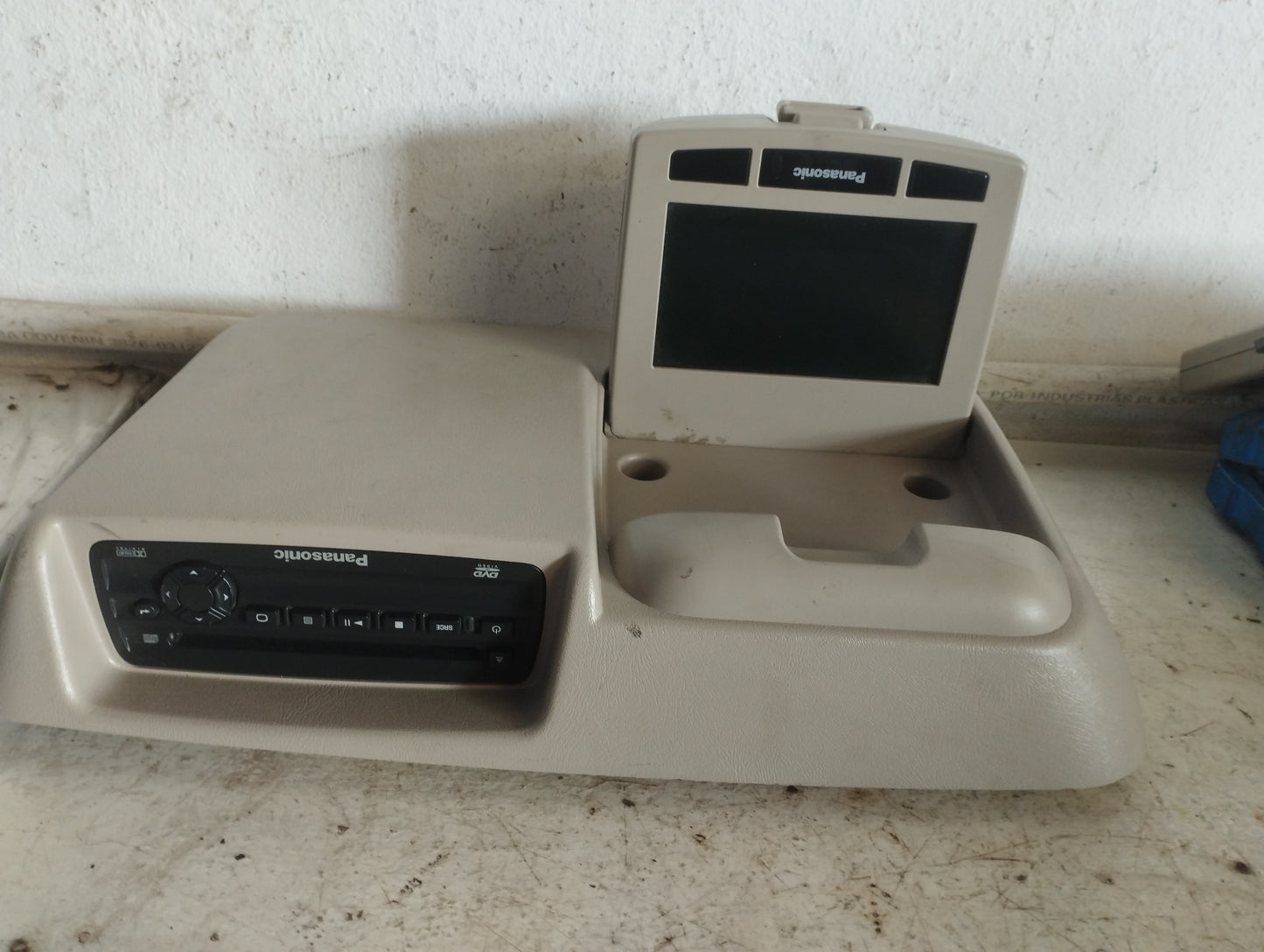 Consola Entretenimiento Chevrolet Tahoe 2004 2008