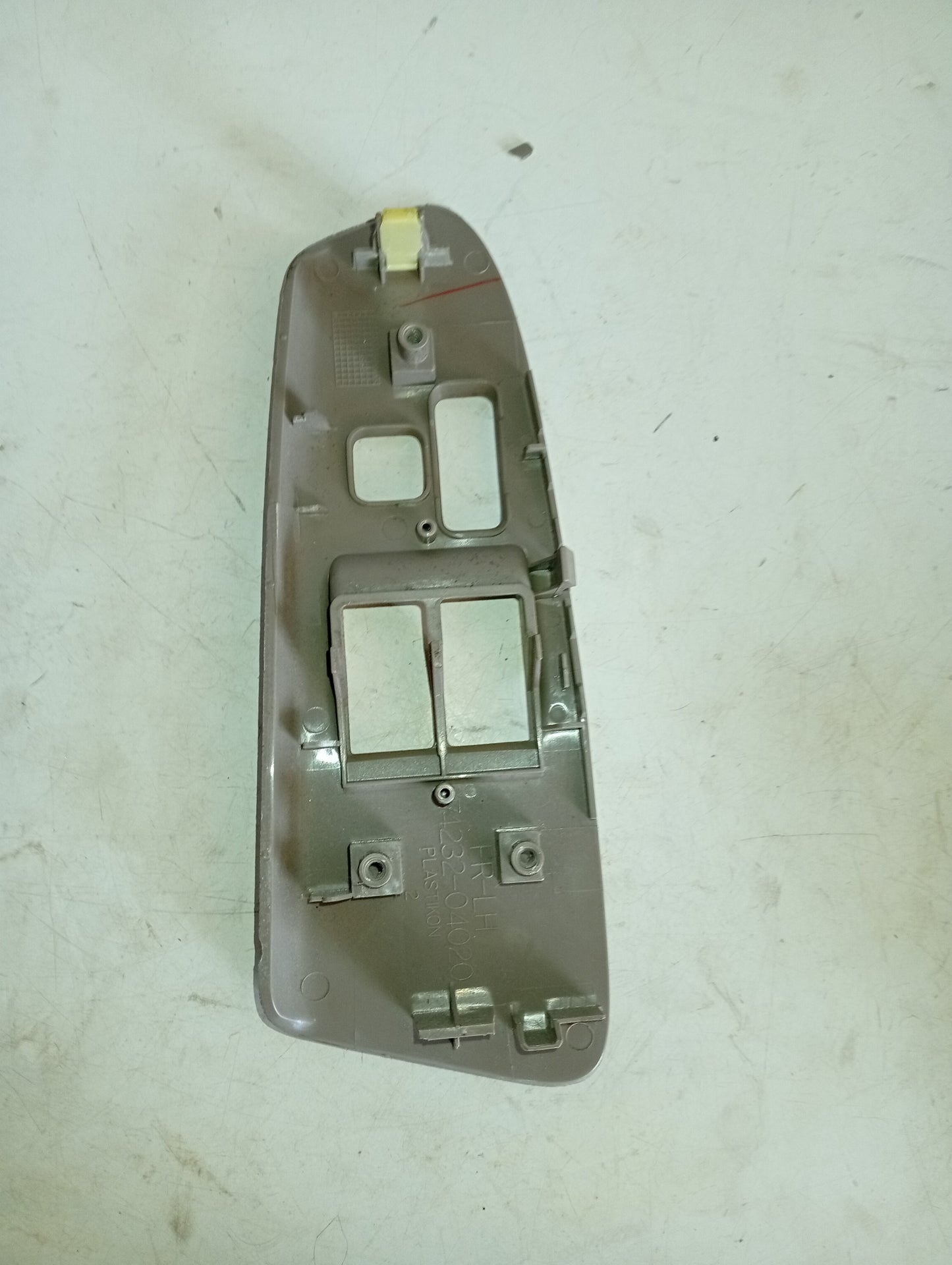 Embellecedor Mando Eleva Vidrio Toyota Tacoma 2004 2008