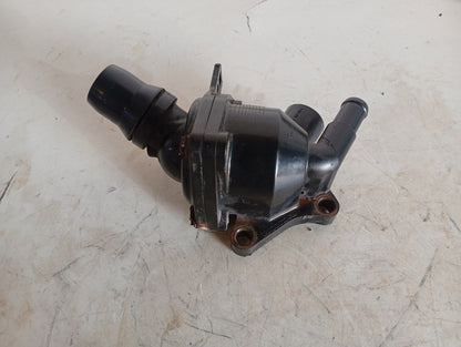 Toma De Agua Plastica con Termostato Honda K24A4