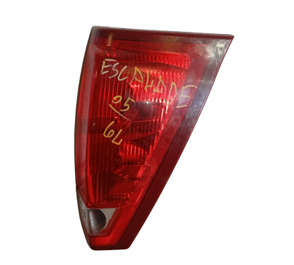 Stop Cadillac Escalade 2003 2006