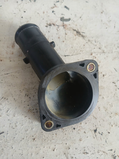 Toma Agua Plastica Toyota Corolla 2003 2008