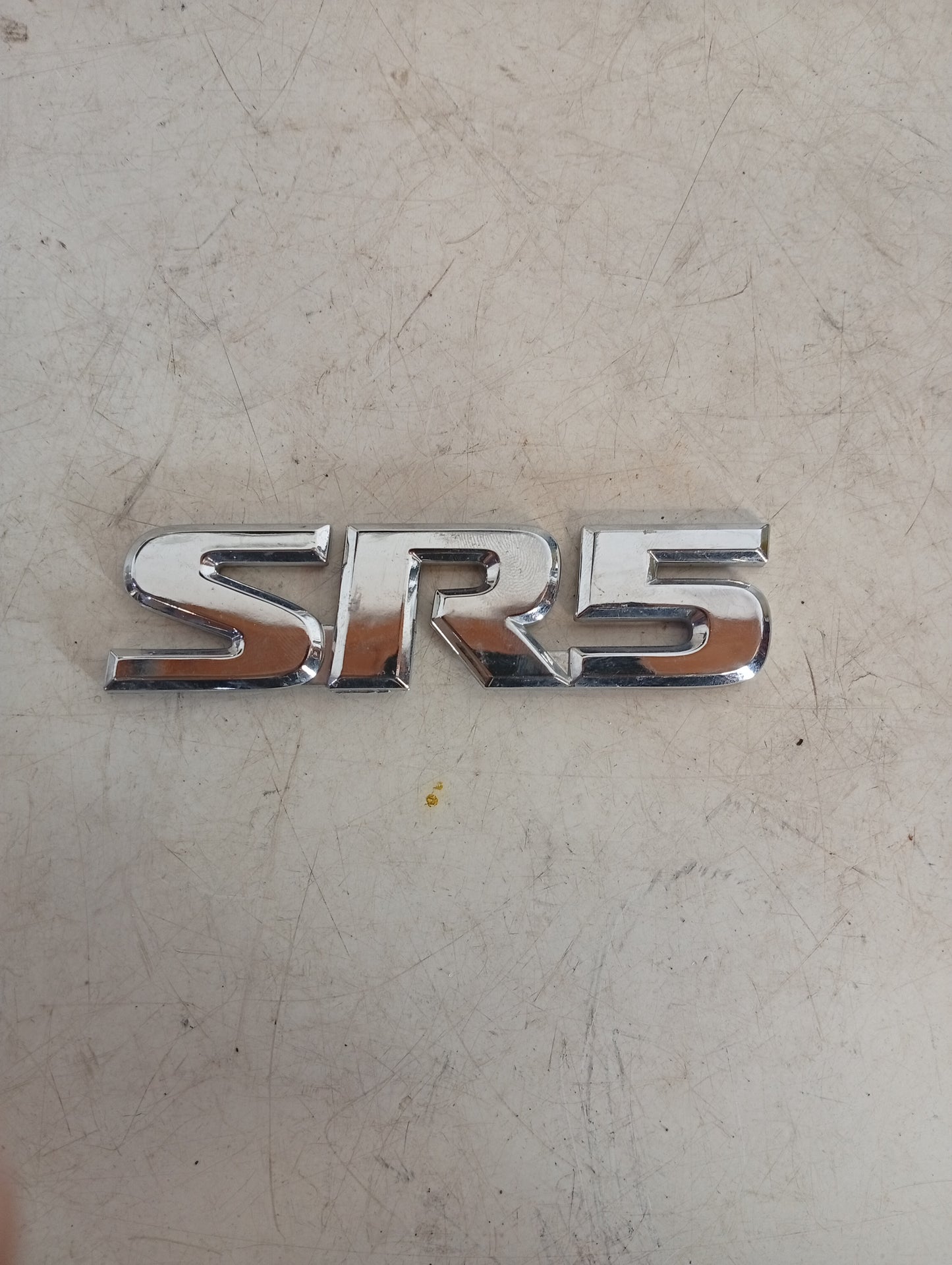 Emblema Letra Toyota Tundra SR5