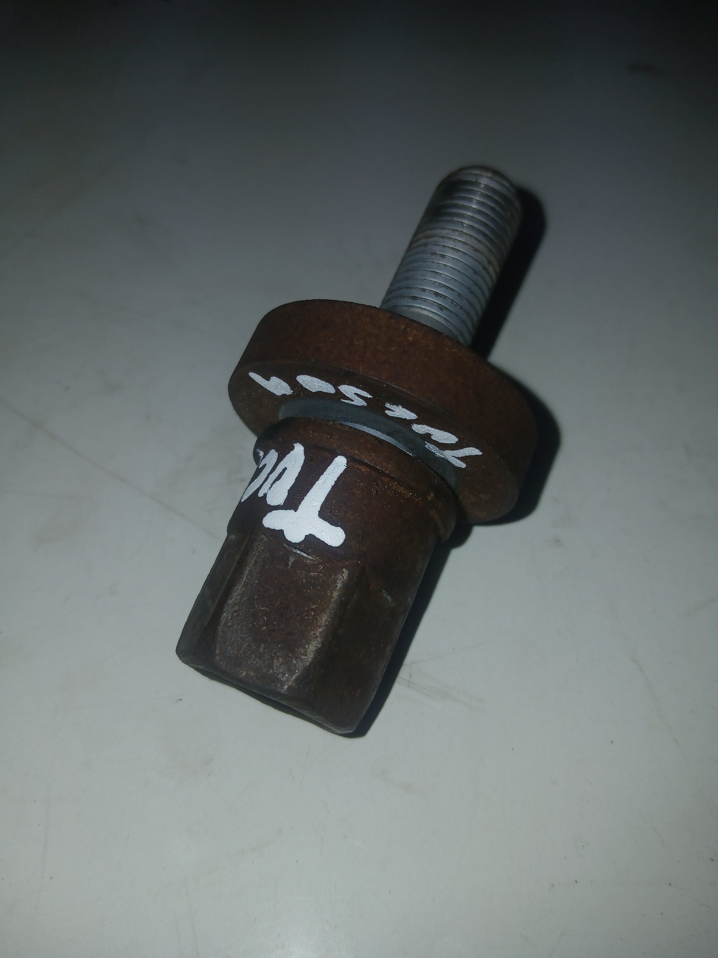 Tornillo Damper Hyundai Tucson Elantra Sportage 2.0