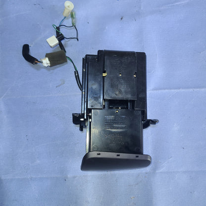 Cenicero Hyundai Elantra