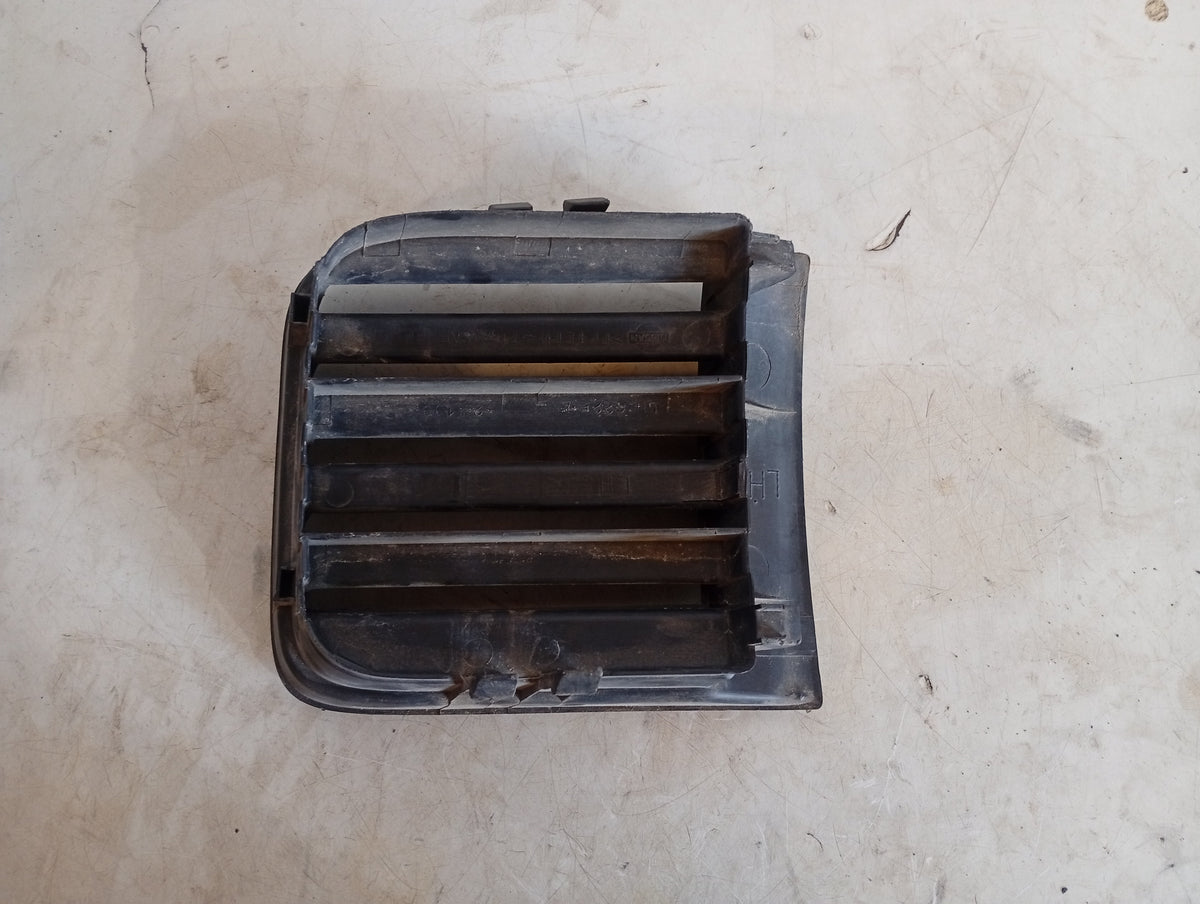 Tapa Antiniebla Carelo Nissan Pathfinder 2001 2004