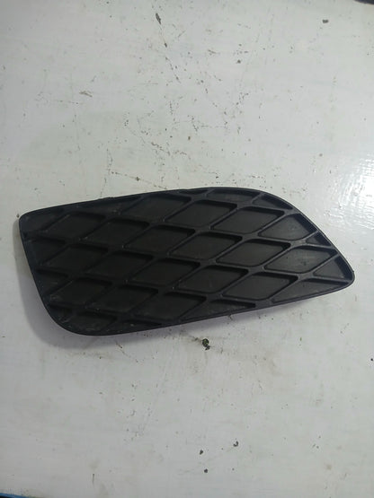 Tapa Antiniebla Yaris 2005