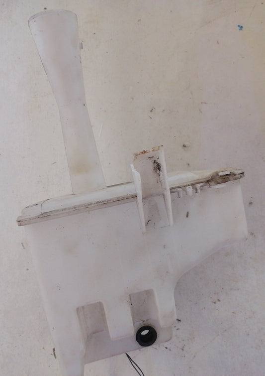Envase Deposito Agua Limpiaparabrisas Nissan Sentra B15