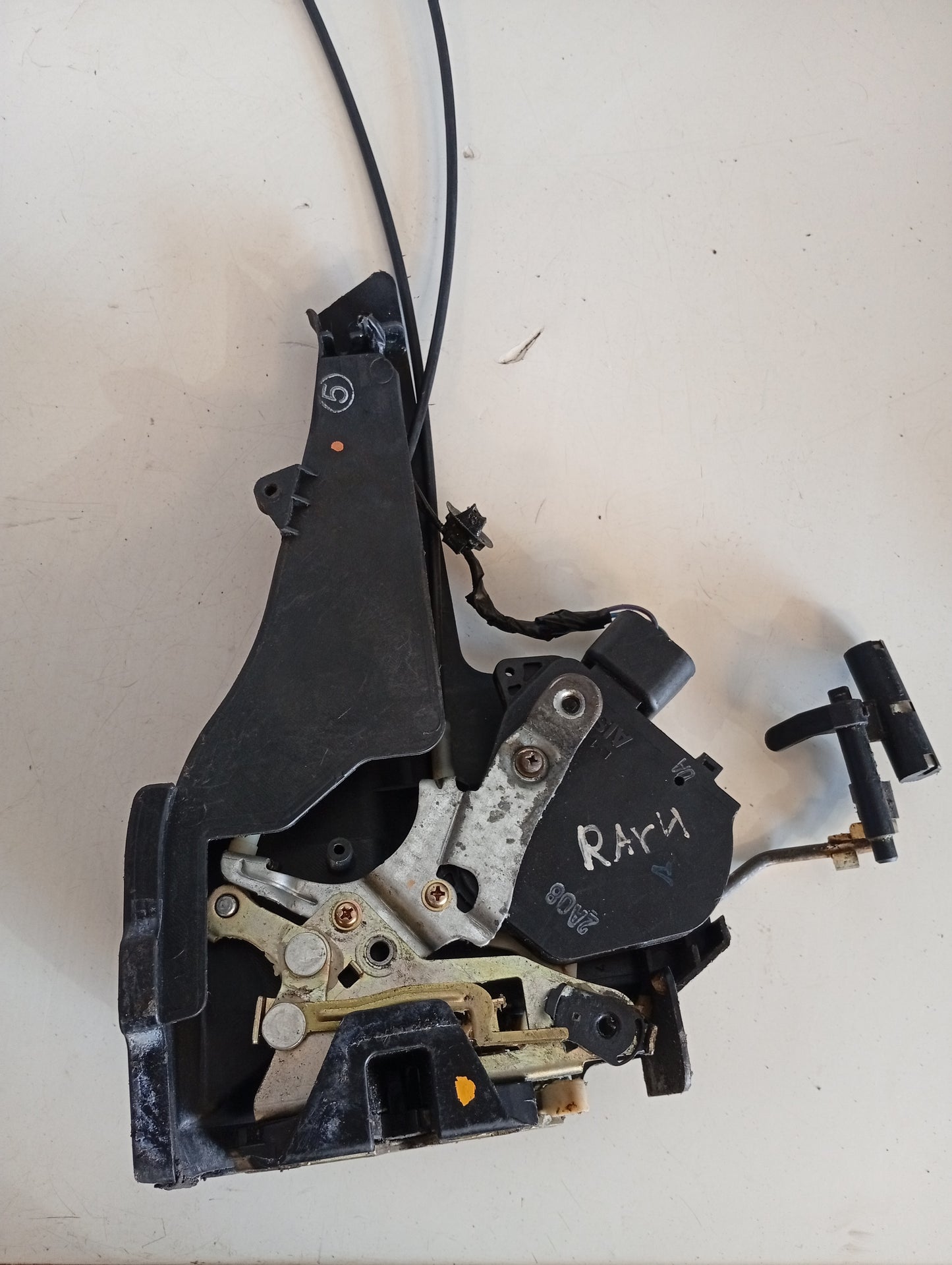 Cerradura Puerta Toyota RAV4 2004 2006