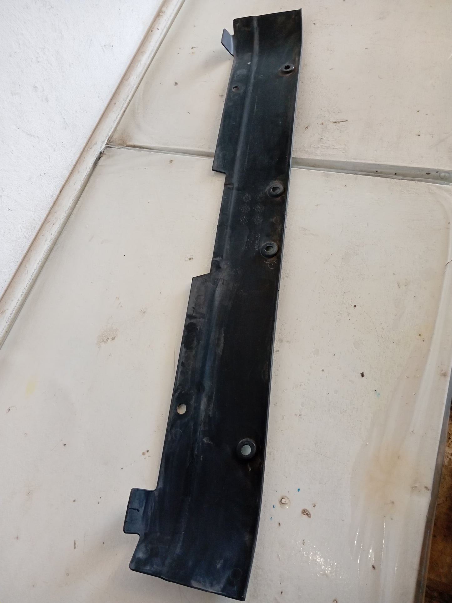 Tapa Deflector Radiador Chevrolet Tahoe Avalanche