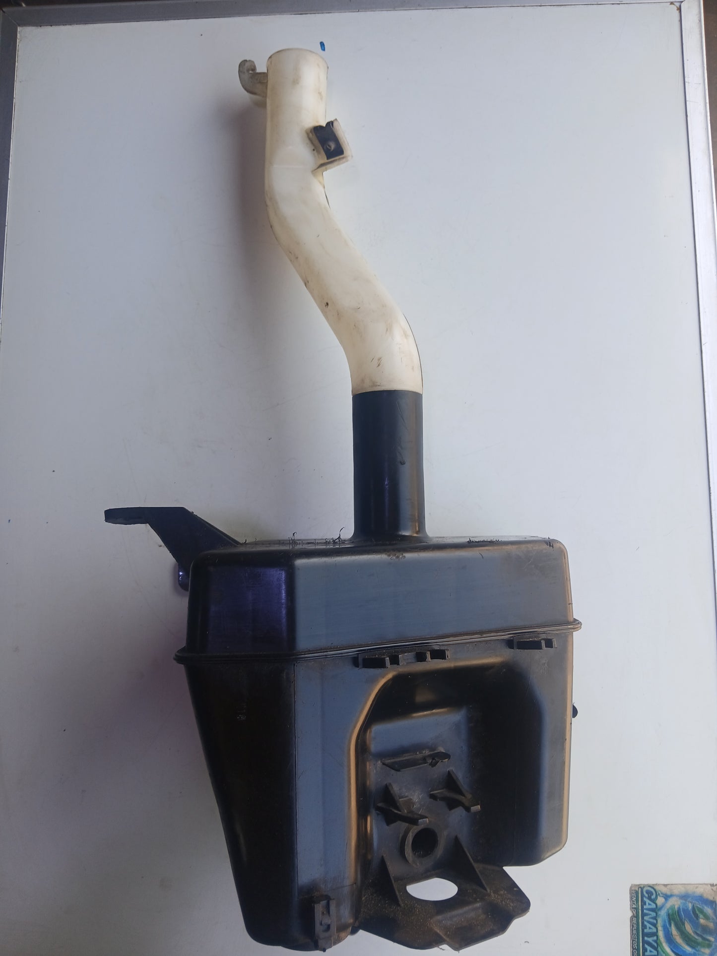 Envase Deposito Agua Limpiaparabrisas Hyundai Tucson 2005 2010