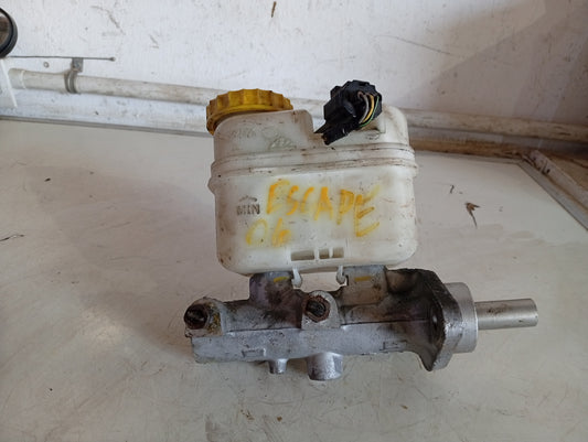 Bomba Freno Ford Escape 2006