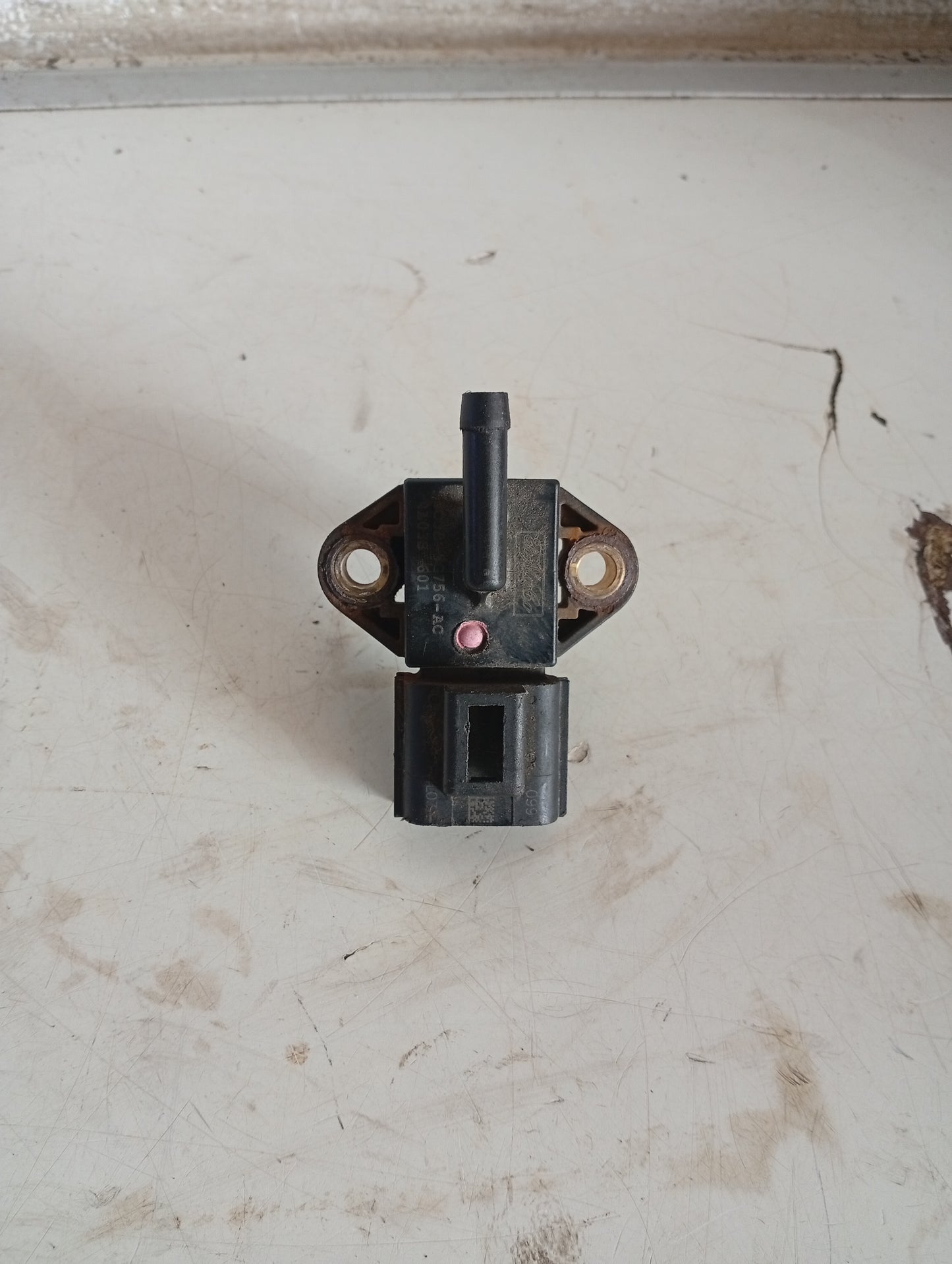 Sensor Presion Gasolina Ford Expedition
