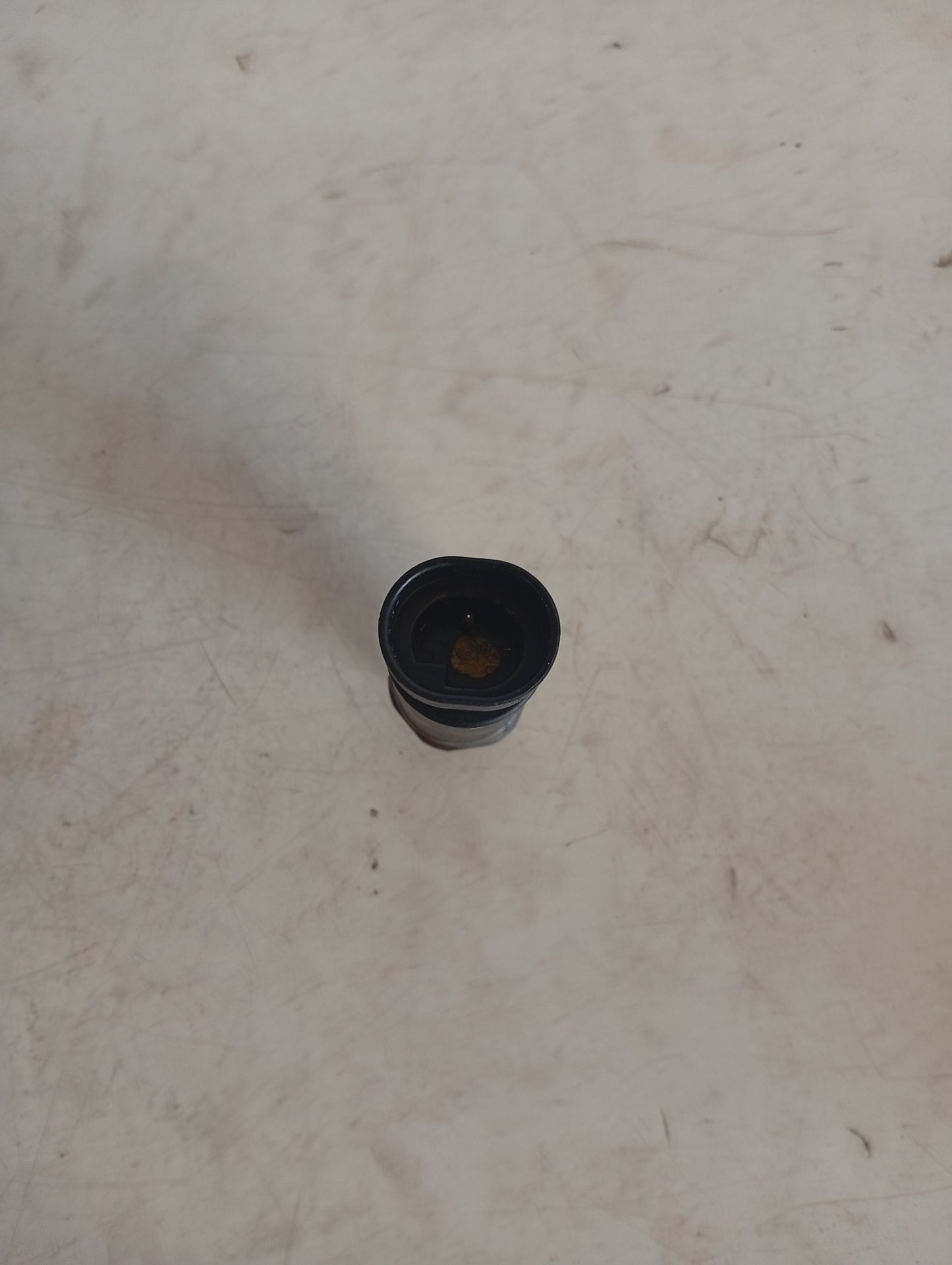 Valvula Presion Aceite 1 PIN Chevrolet Silverado Tahoe 5.3