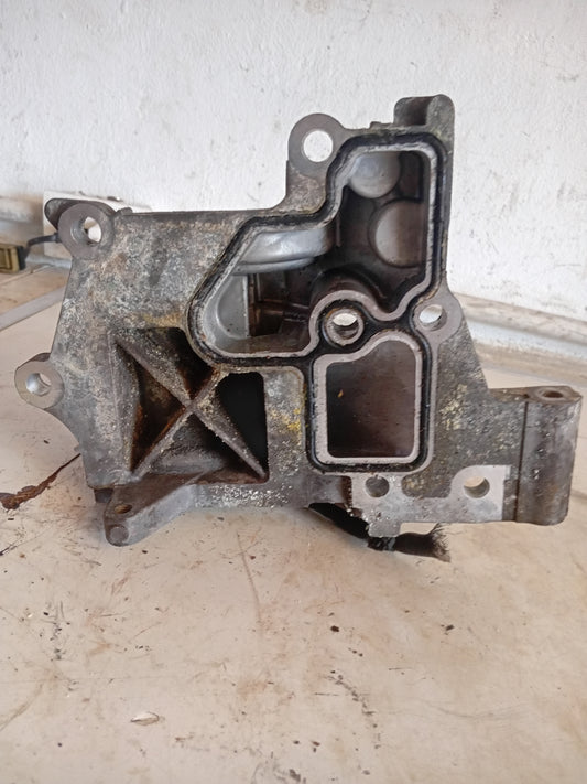 Base Bomba Agua Nissan B16