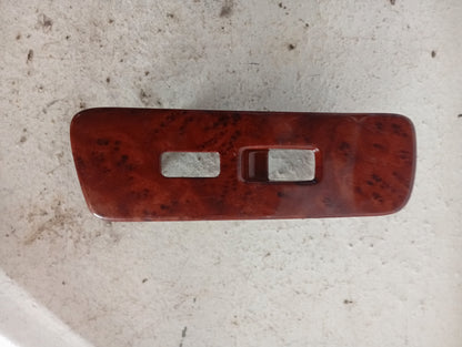 Embellecedor Mando Eleva Vidrio Toyota highlande 2004