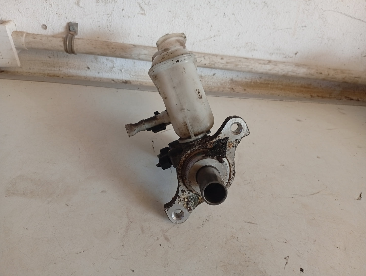 Bomba Freno Kia Rio 2012
