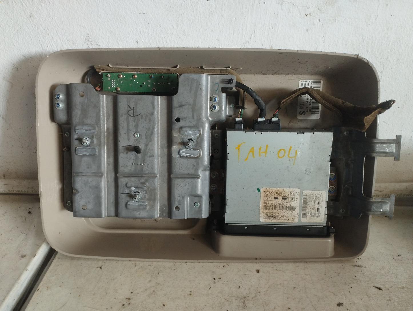 Consola Entretenimiento Chevrolet Tahoe 2004 2008
