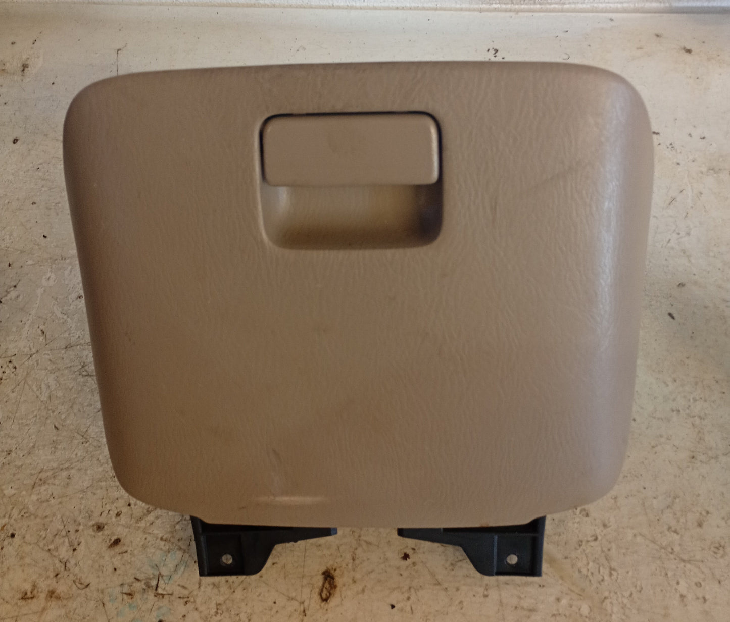 Guantera Honda Odyssey 2003 2004
